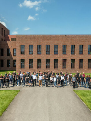 Gruppenfoto HEULE Mitarbeitende heule-angestellte-hq